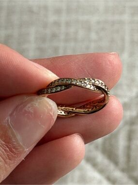 Pandora Rose Gold Twisted Pave Ring